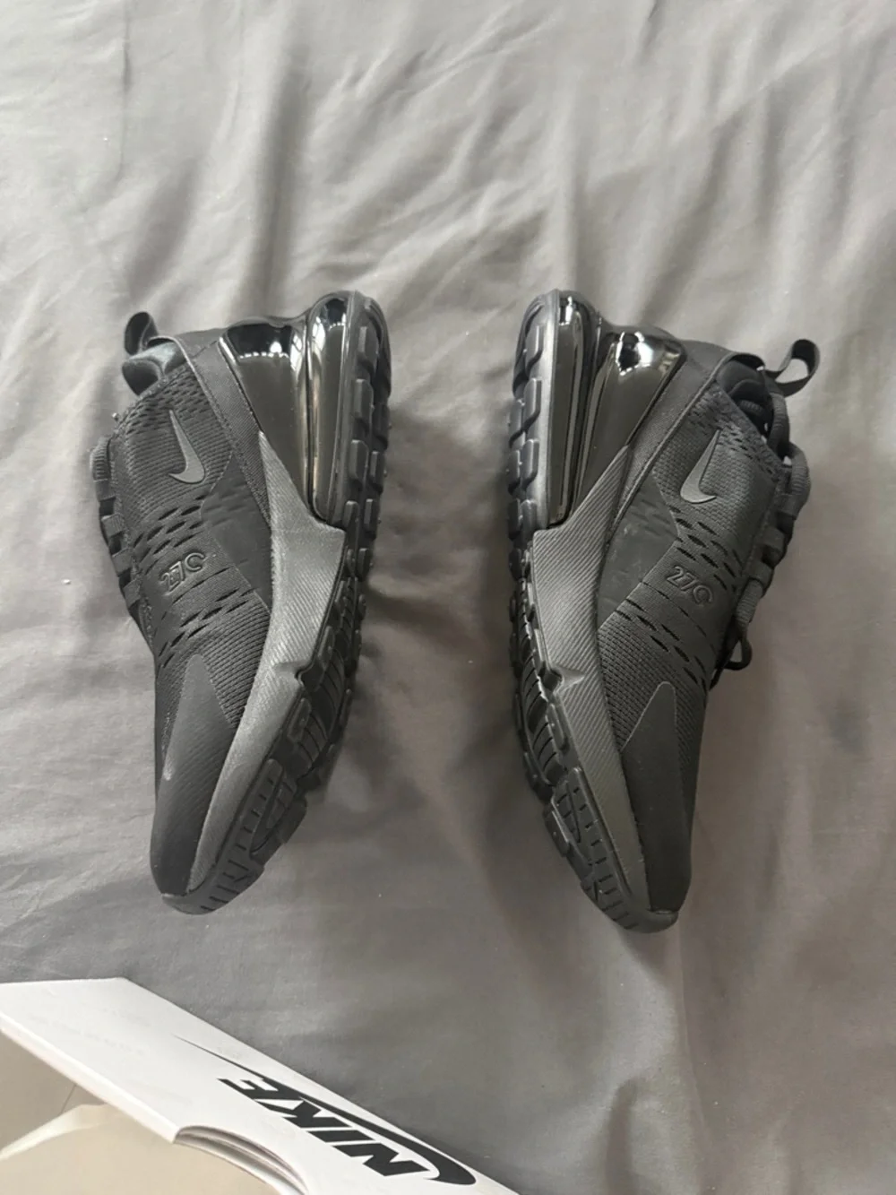 BNIB Nike Air Max 270 Triple Black - Picture 3 of 9